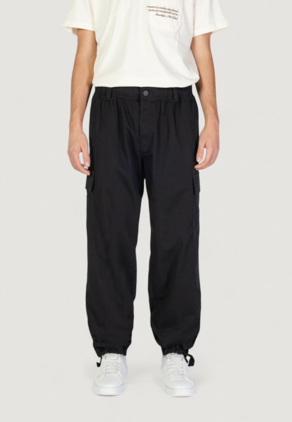 Pantaloni Calvin Klein Jeans REGULAR STRAIGHT Nero - Foto 4