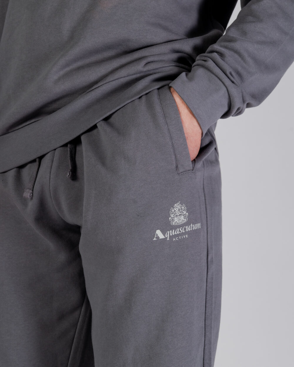 Pantaloni sportivi Aquascutum ACTIVE SMALL LOGO TRACK PANTS Antracite - Foto 2