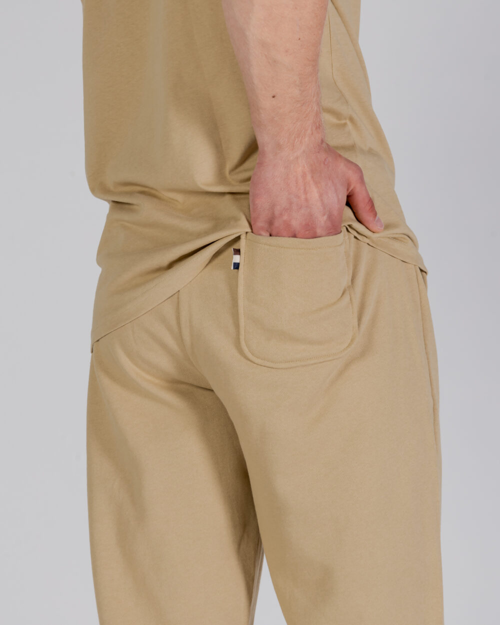 Pantaloni sportivi Aquascutum ACTIVE SMALL LOGO TRACK PANTS Beige - Foto 4