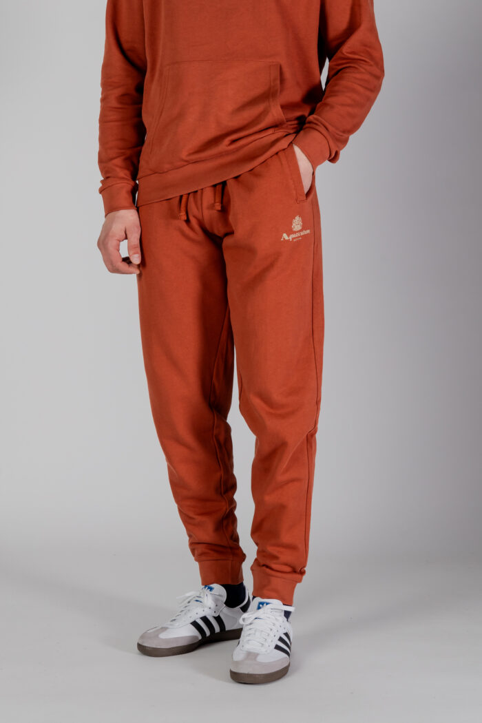 Pantaloni sportivi Aquascutum ACTIVE SMALL LOGO TRACK PANTS Ruggine