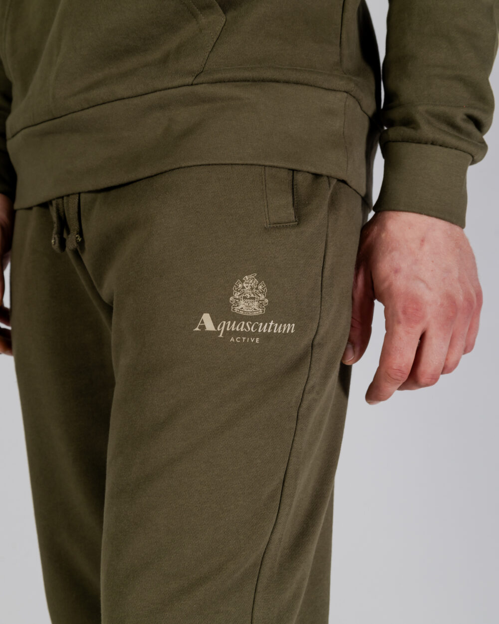 Pantaloni sportivi Aquascutum ACTIVE SMALL LOGO TRACK PANTS Verde Oliva - Foto 5