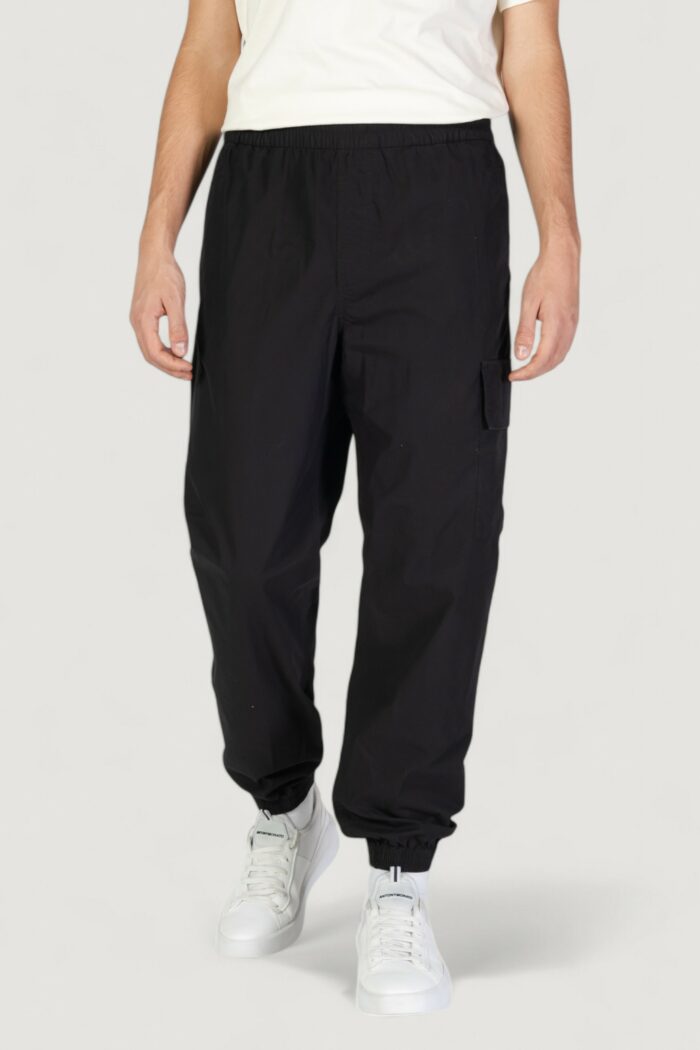 Pantaloni sportivi Calvin Klein COTTON POPLIN UTILITY Nero