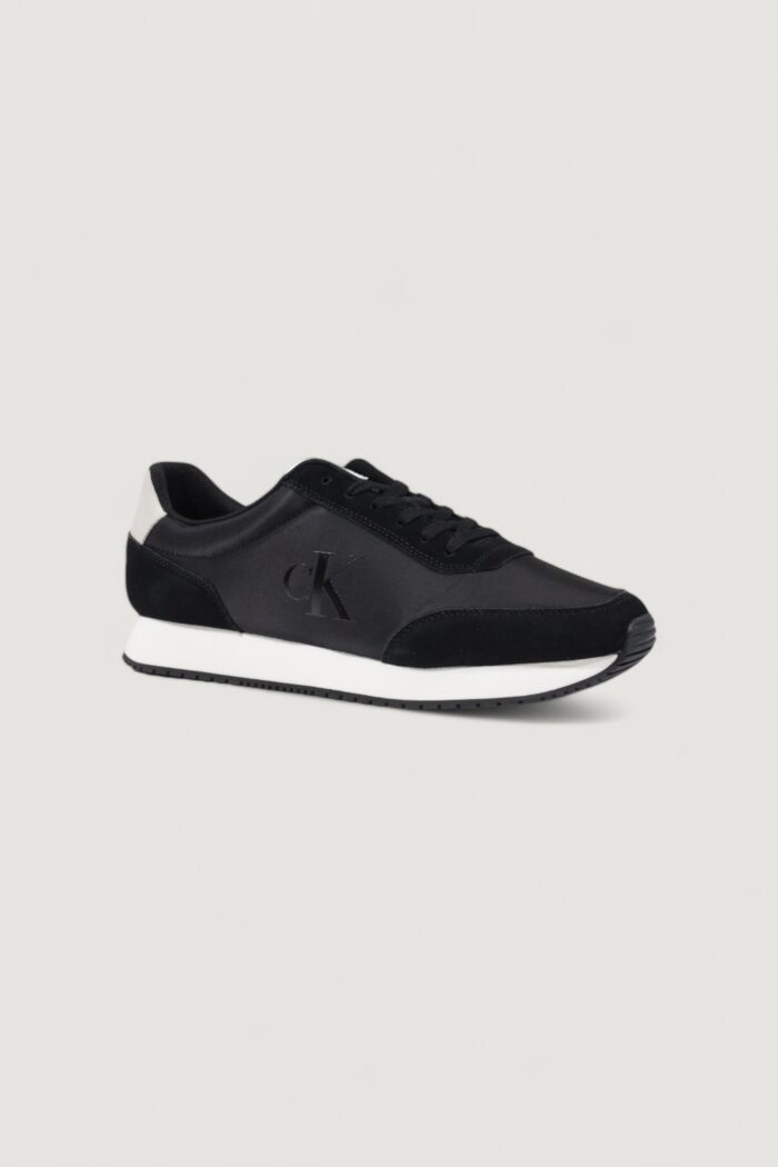 Sneakers Calvin Klein RETRO RUNNER ICONIC Black-White – YM0YM01119