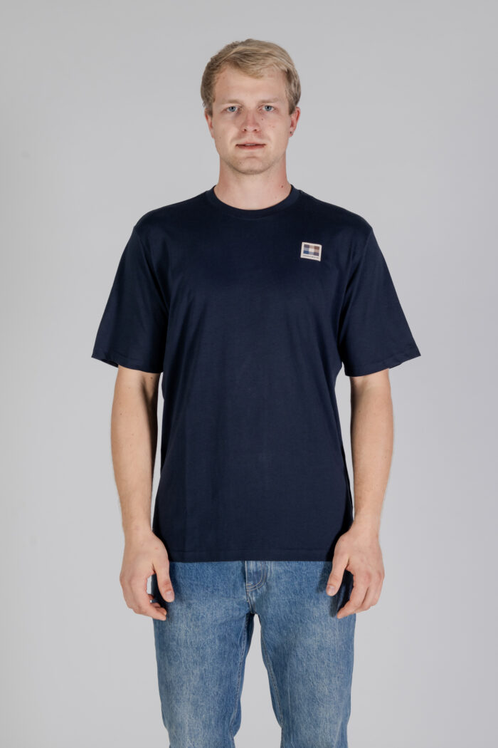 T-shirt Aquascutum ACTIVE CLUB CHECK PATCH T-SHIRT Blu