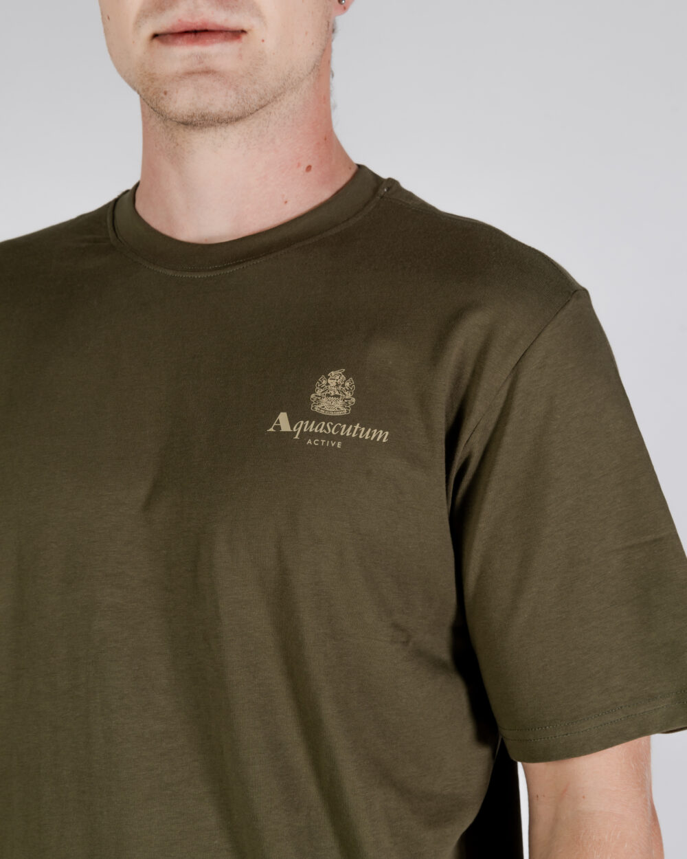 T-shirt Aquascutum ACTIVE SMALL LOGO T-SHIRT Verde Oliva - Foto 4