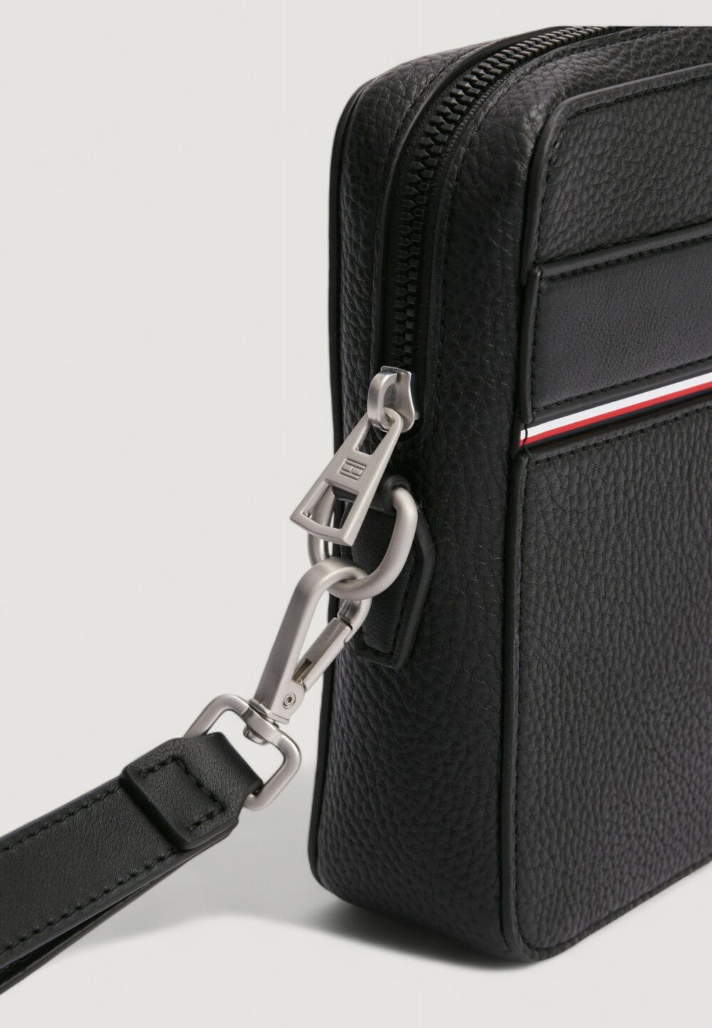 Borsa Tommy Hilfiger TH CORP POUCH Nero - Foto 3