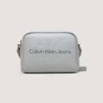 Borsa Calvin Klein Jeans SCULPTED CAMERA MONO Grigio Chiaro - Foto 1