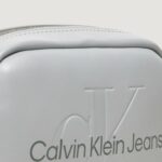 Borsa Calvin Klein Jeans SCULPTED CAMERA MONO Grigio Chiaro - Foto 3