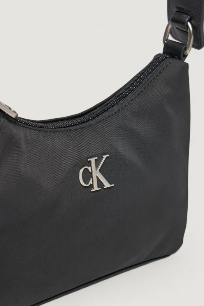 Borsa Calvin Klein SLEEK NYLON SHOULDERBAG Nero