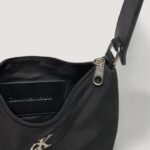 Borsa Calvin Klein Jeans SLEEK NYLON SHOULDERBAG Nero - Foto 4