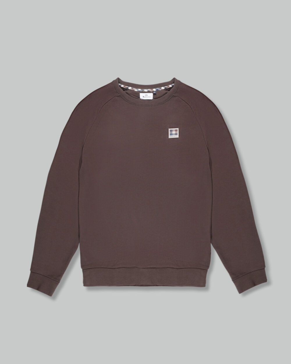 Felpa senza cappuccio Aquascutum ACTIVE PATCH CREWNECK Marrone - Foto 1