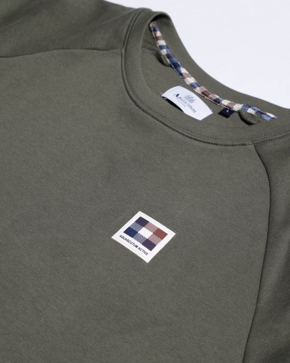 Felpa senza cappuccio Aquascutum ACTIVE PATCH CREWNECK Verde Oliva - Foto 3