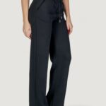 Pantaloni sportivi Guess Active GELSEY Nero - Foto 3