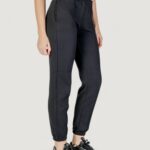 Pantaloni sportivi Guess Active ROBERTA CUFF Nero - Foto 3