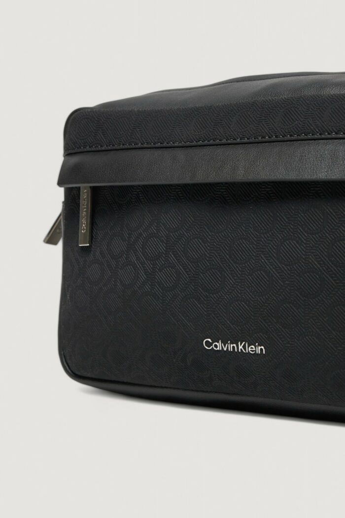 Pochette e beauty Calvin Klein CK MUST MONO WASHBAG Nero