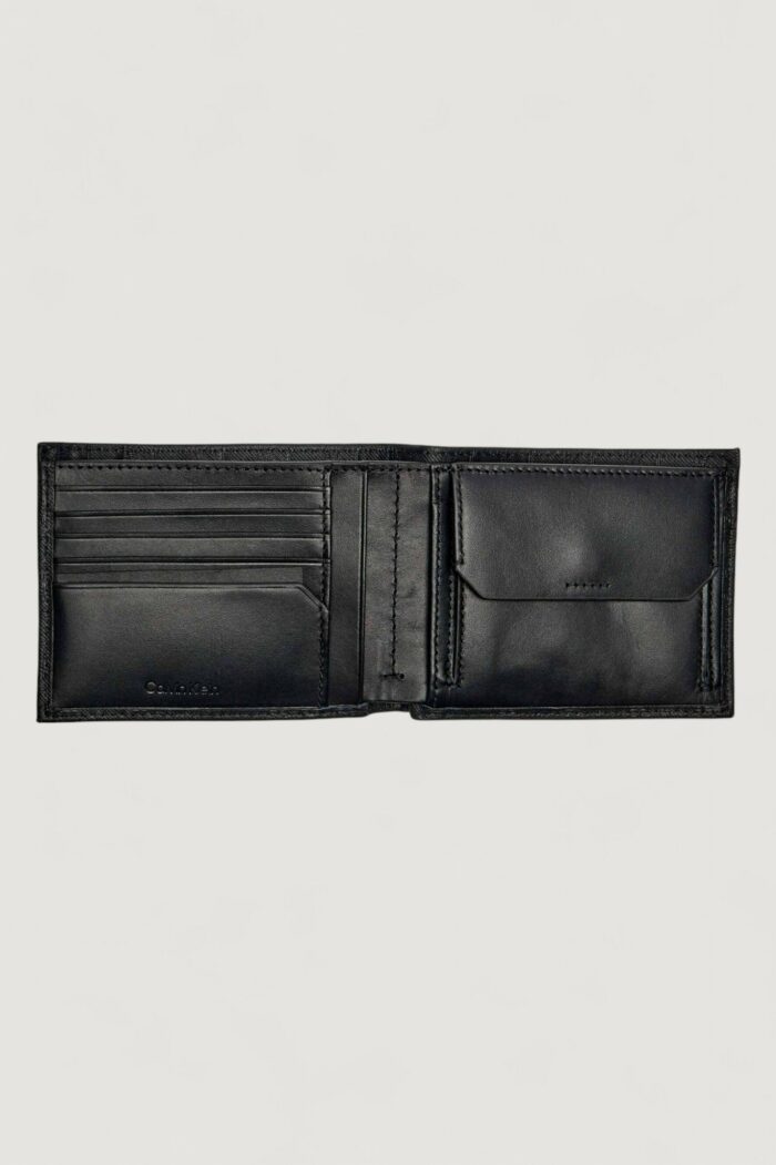 Portafoglio con portamonete Calvin Klein CK MUST MONO BIFOLD 5CC W/COI Nero