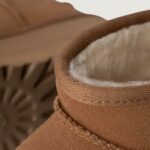 Stivali UGG CLASSIC ULTRA MINI PLATFORM Beige scuro - Foto 2