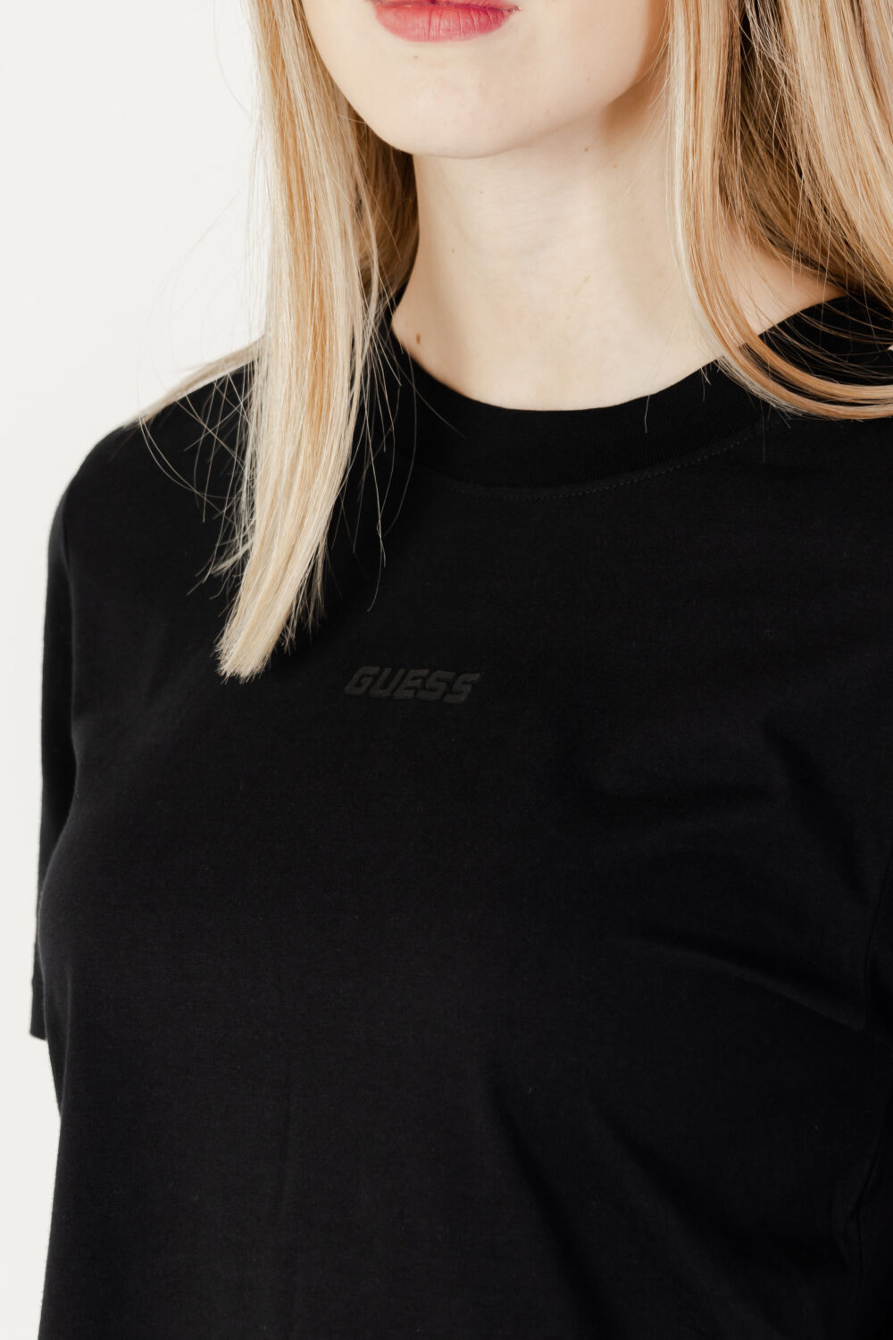 T-shirt Guess Active BRITNEY CROP TEE Nero - Foto 4