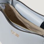 Borsa Guess BRENTON BUCKET Celeste - Foto 5