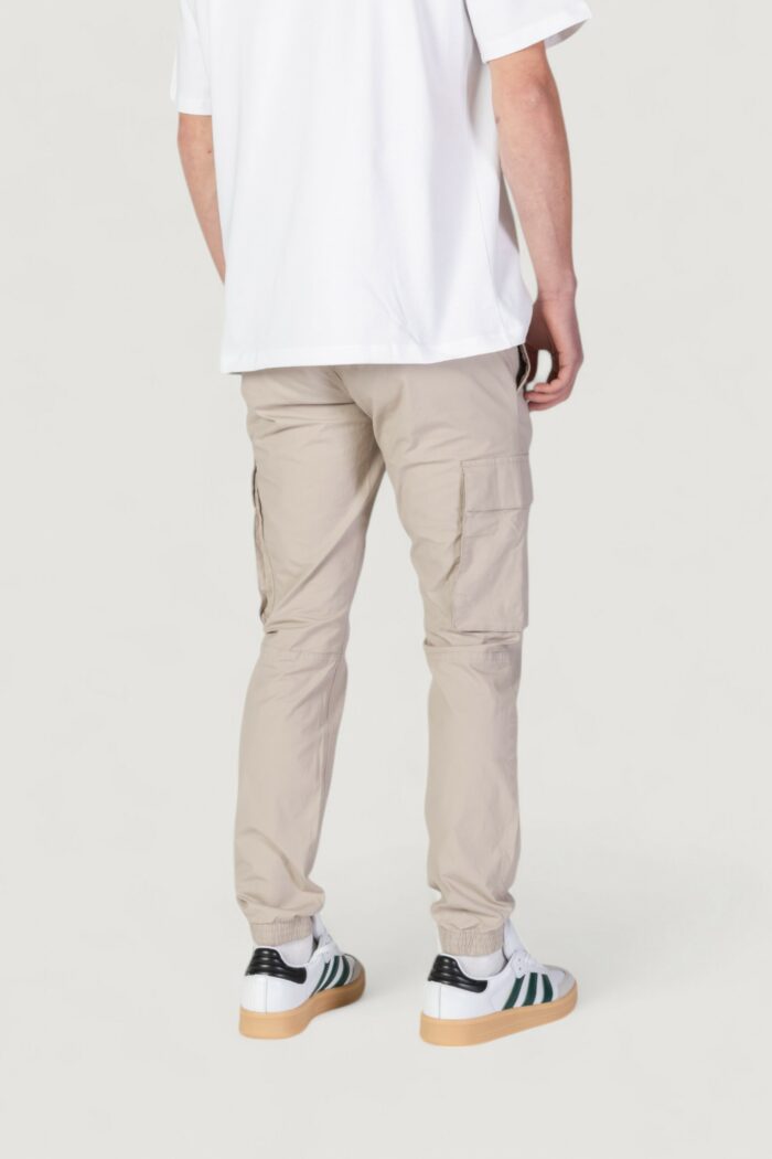 Pantaloni tapered Calvin Klein CARGO Taupe