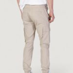 Pantaloni tapered Calvin Klein Jeans CARGO Taupe - Foto 5