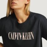 T-shirt Calvin Klein Jeans VARSITY Nero - Foto 3