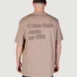 T-shirt Calvin Klein Jeans WASHED PUFF PRINT Taupe - Foto 4