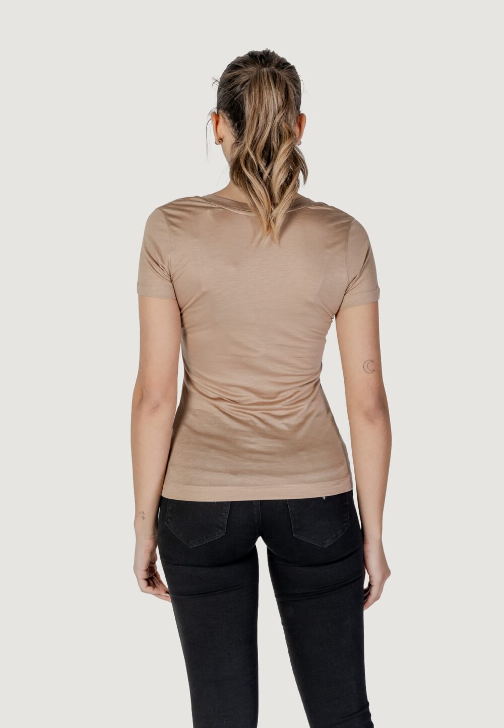 T-shirt Guess VN SS LIGHT BASIC Beige scuro - Foto 2