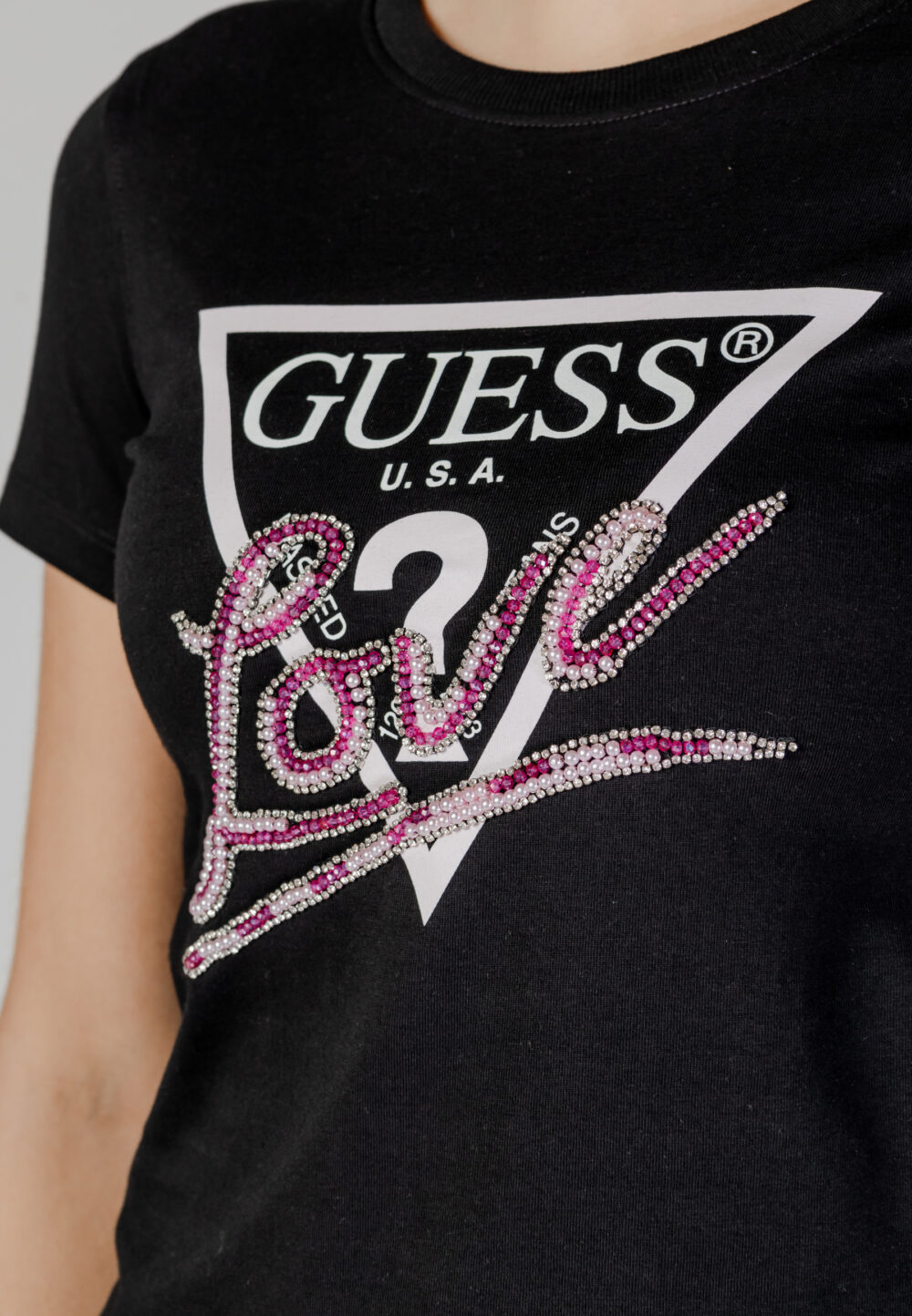 T-shirt Guess CN SS LOVE TRIANGLE Nero - Foto 5