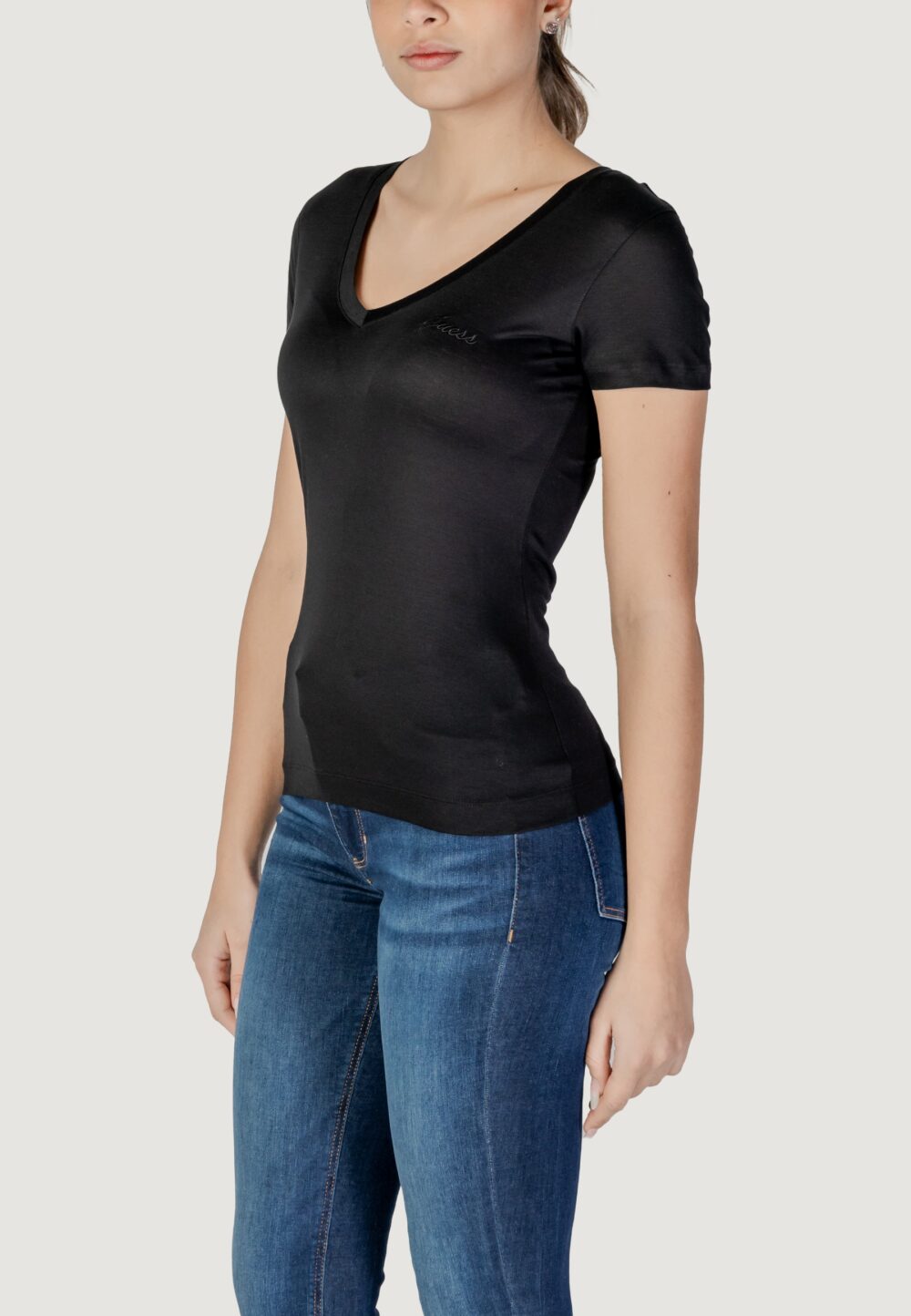 T-shirt Guess VN SS LIGHT BASIC Nero - Foto 4