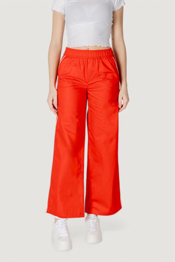 Pantaloni a palazzo Only Onlzora Mw Pull-Up Piping Pant Pnt Rosso