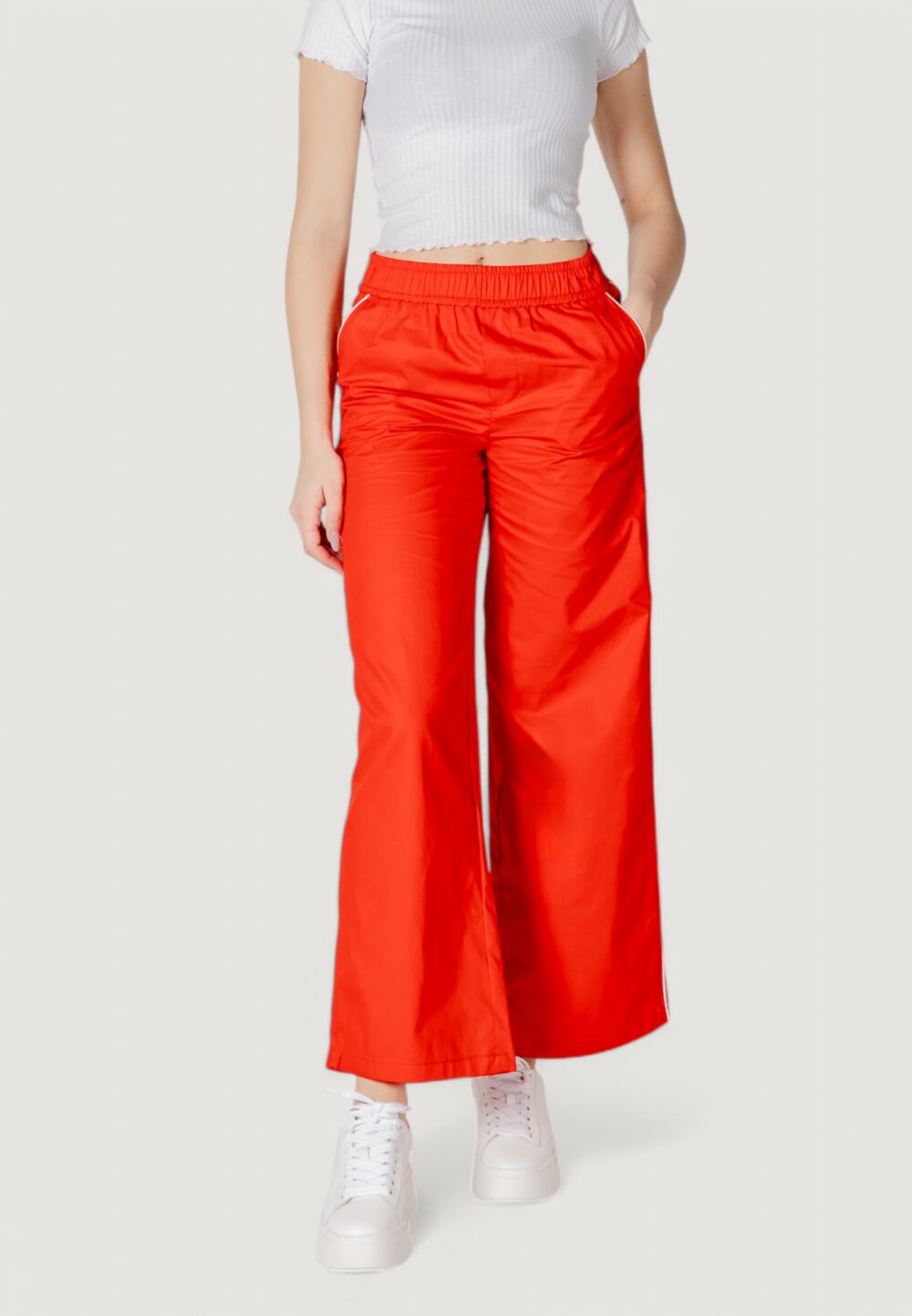 Pantaloni a palazzo Only Onlzora Mw Pull-Up Piping Pant Pnt Rosso - Foto 1