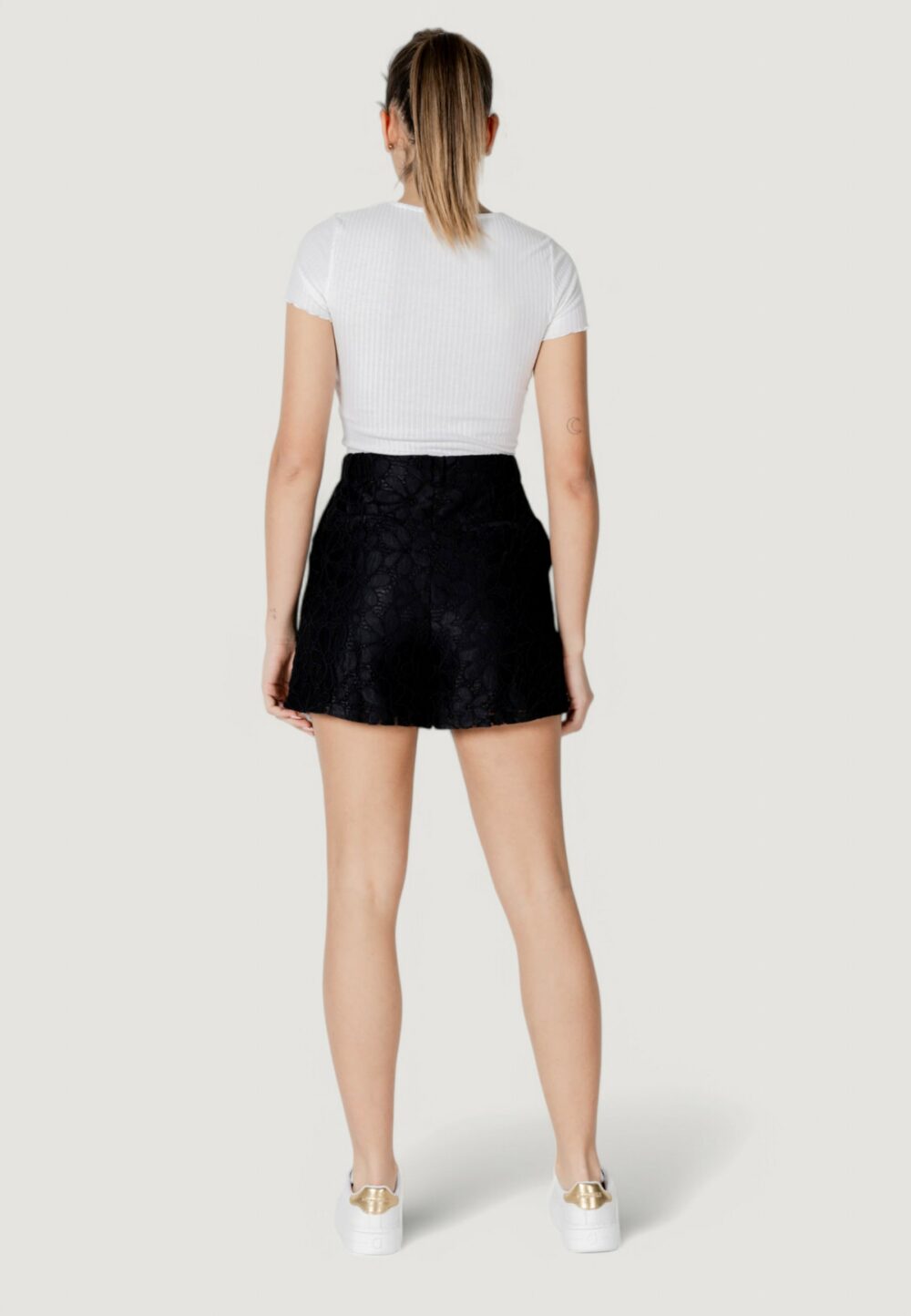 Shorts Desigual SHORT_LACE Nero - Foto 4