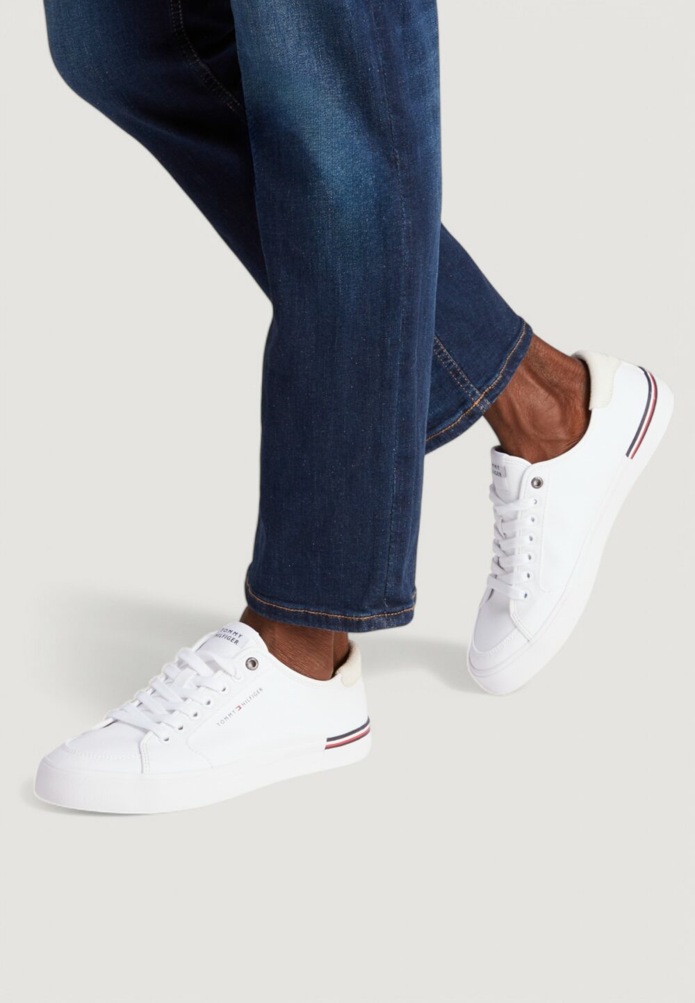 Sneakers Tommy Hilfiger CORE CORPORATE VULCANO Bianco - Foto 1