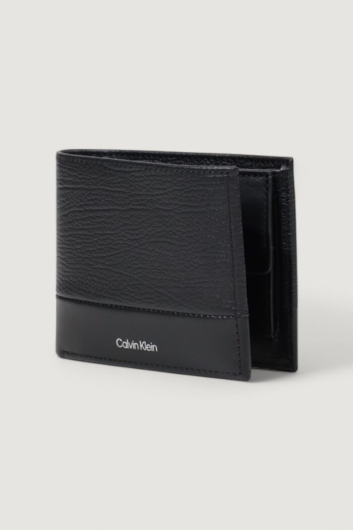 Portafoglio con portamonete Calvin Klein SUBTLE MIX TRIFOLD 10CC W/COIN Nero – K50K512847