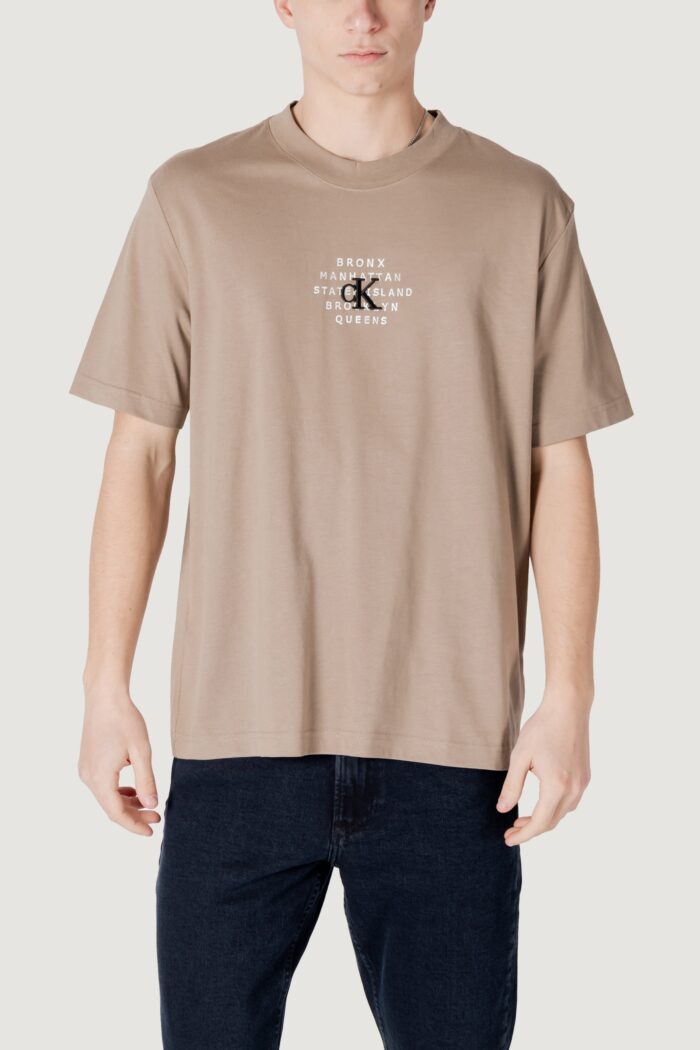 T-shirt Calvin Klein NYC STAMP GRAPHIC TE Beige