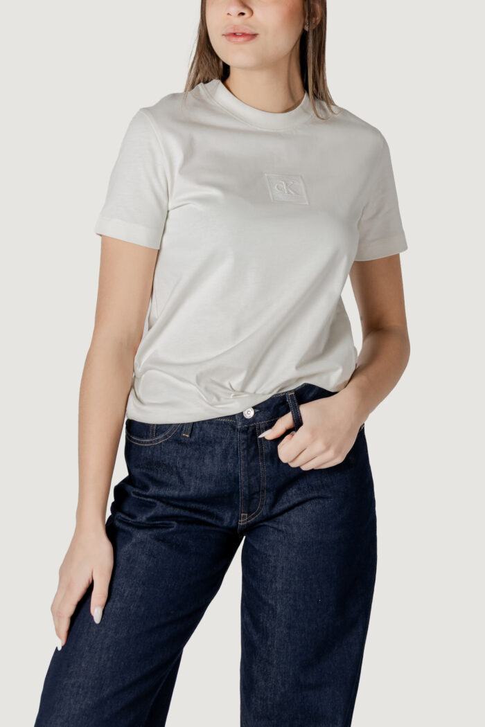 T-shirt Calvin Klein EMBROIDERED BOX REGU Panna