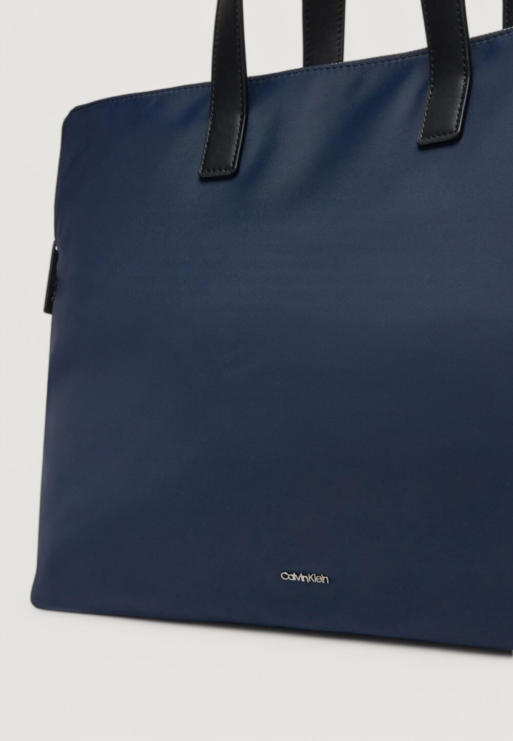 Borsone Calvin Klein BUSINESS TECH 2G CARRYALL Blu - Foto 2