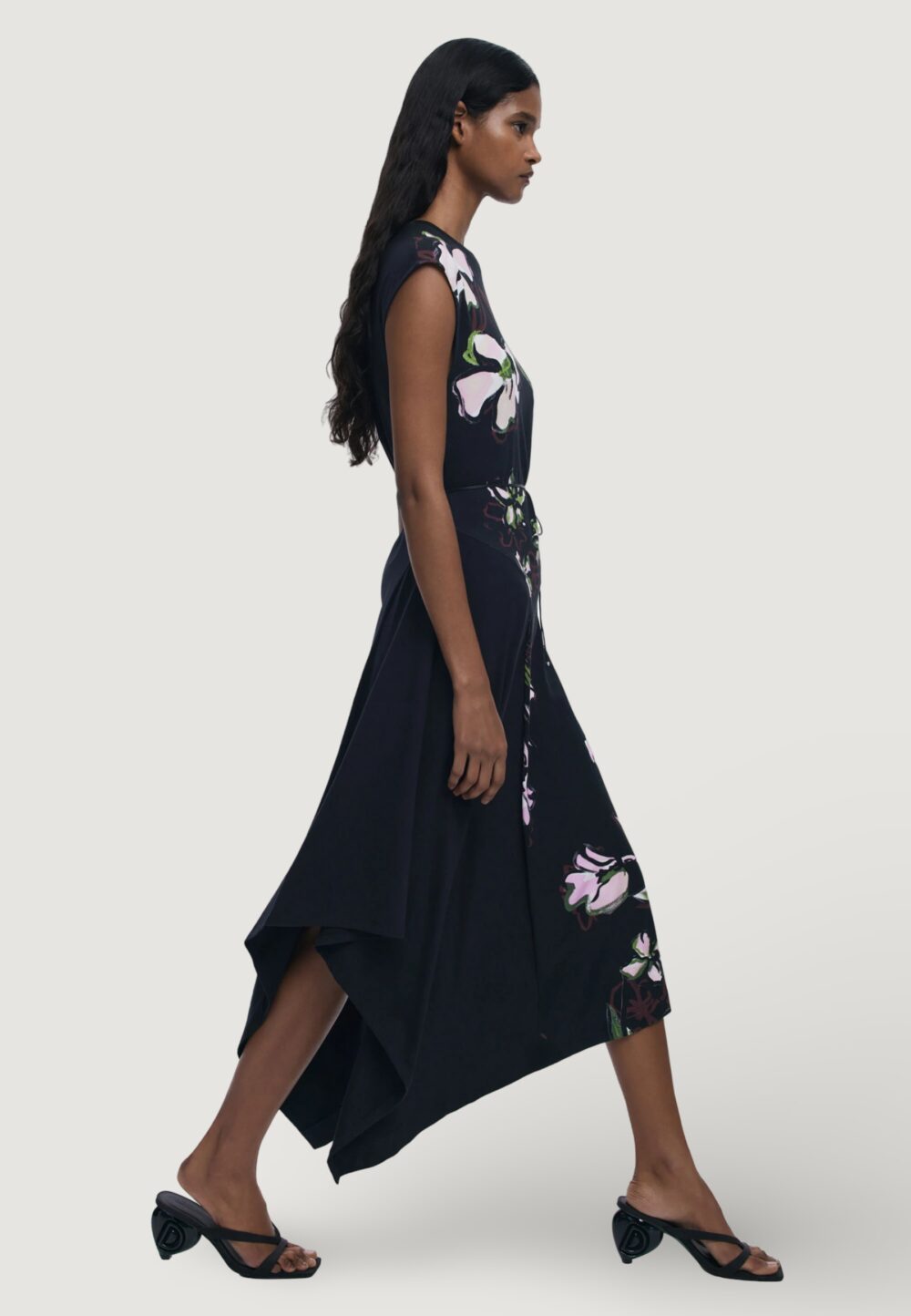 Vestito lungo Desigual VEST_ANGANA Nero - Foto 3