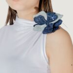 Canotta Guess ARIANE 3D EMBROIDERY Bianco - Foto 2