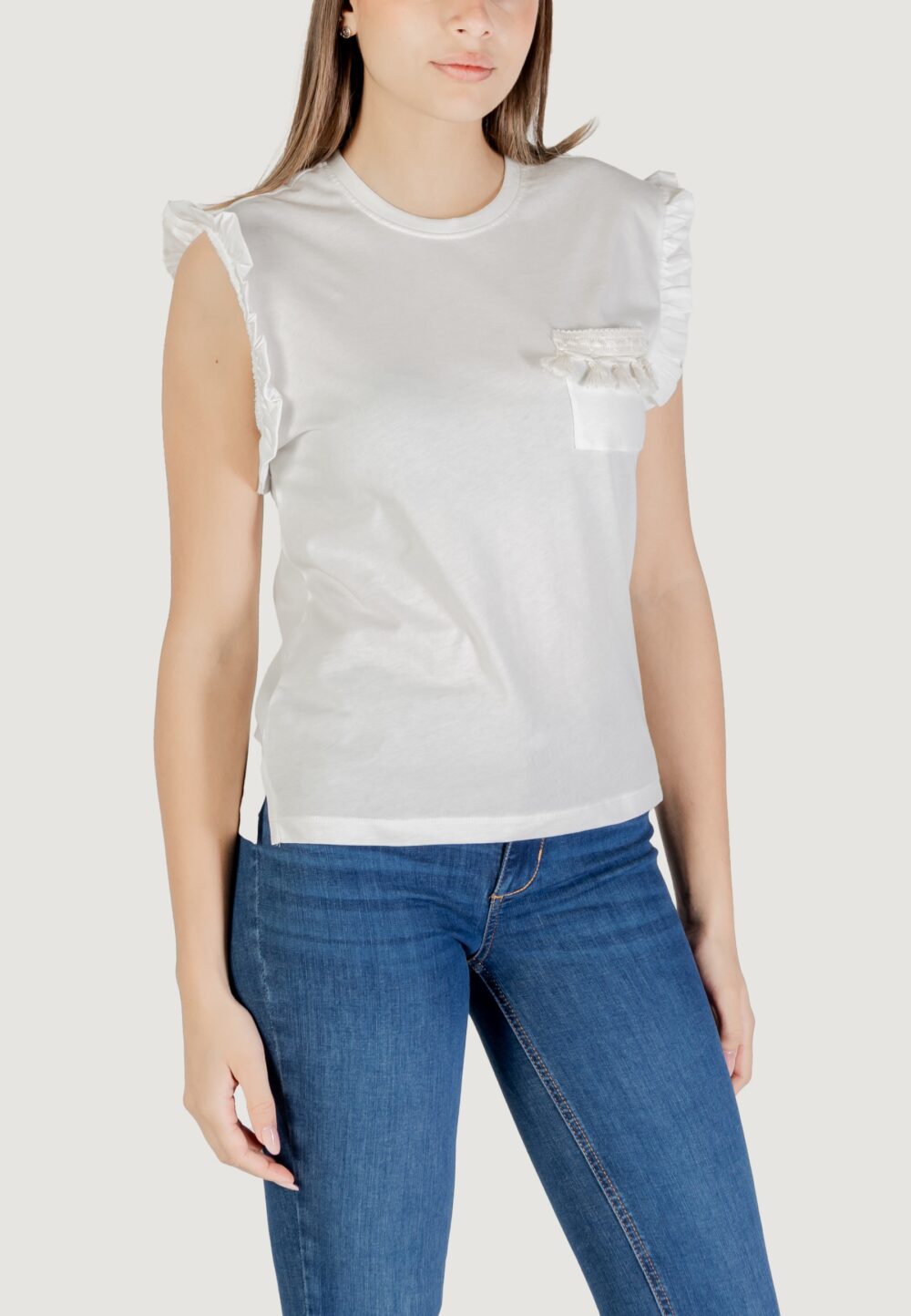 T-shirt Only ONLFILIPPA S/S DETAIL POCKET TOP JRS Latte - Foto 3