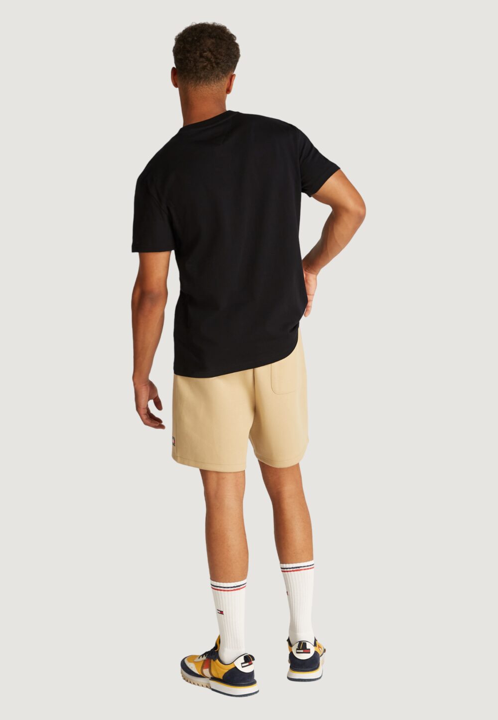 T-shirt Tommy Hilfiger Jeans TJM REG SIGNTR DNA Nero - Foto 4