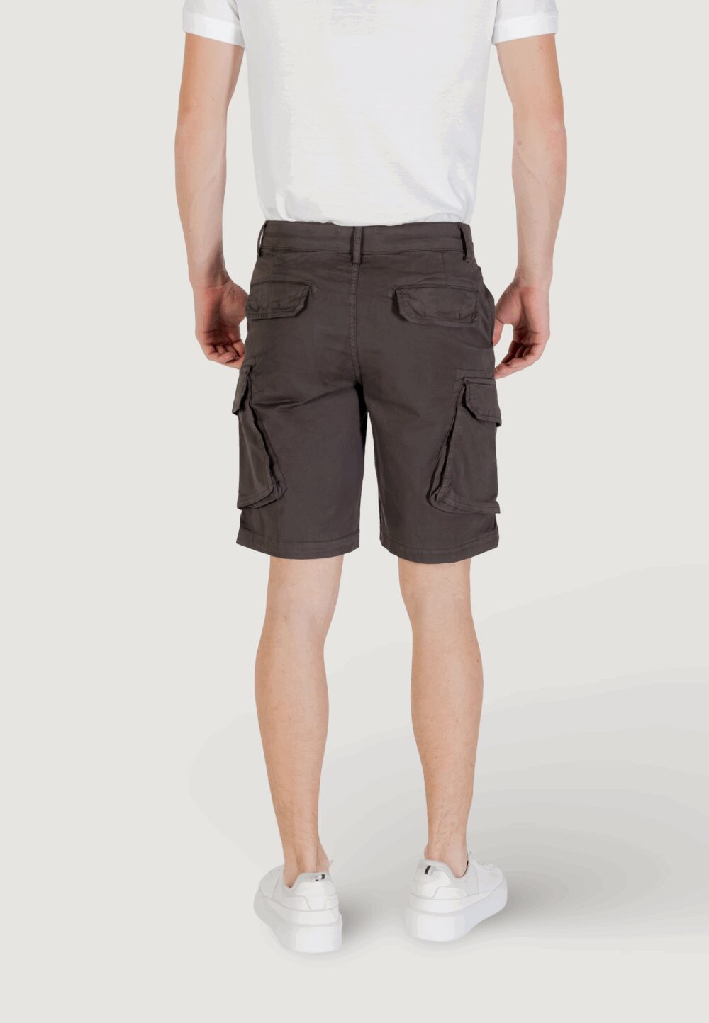 Bermuda Lyle & Scott Wembley Cargo Short Antracite - Foto 5