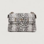 Borsa Guess ANADELA CONVERTIBLE XBODY FLAP Black-White - Foto 2