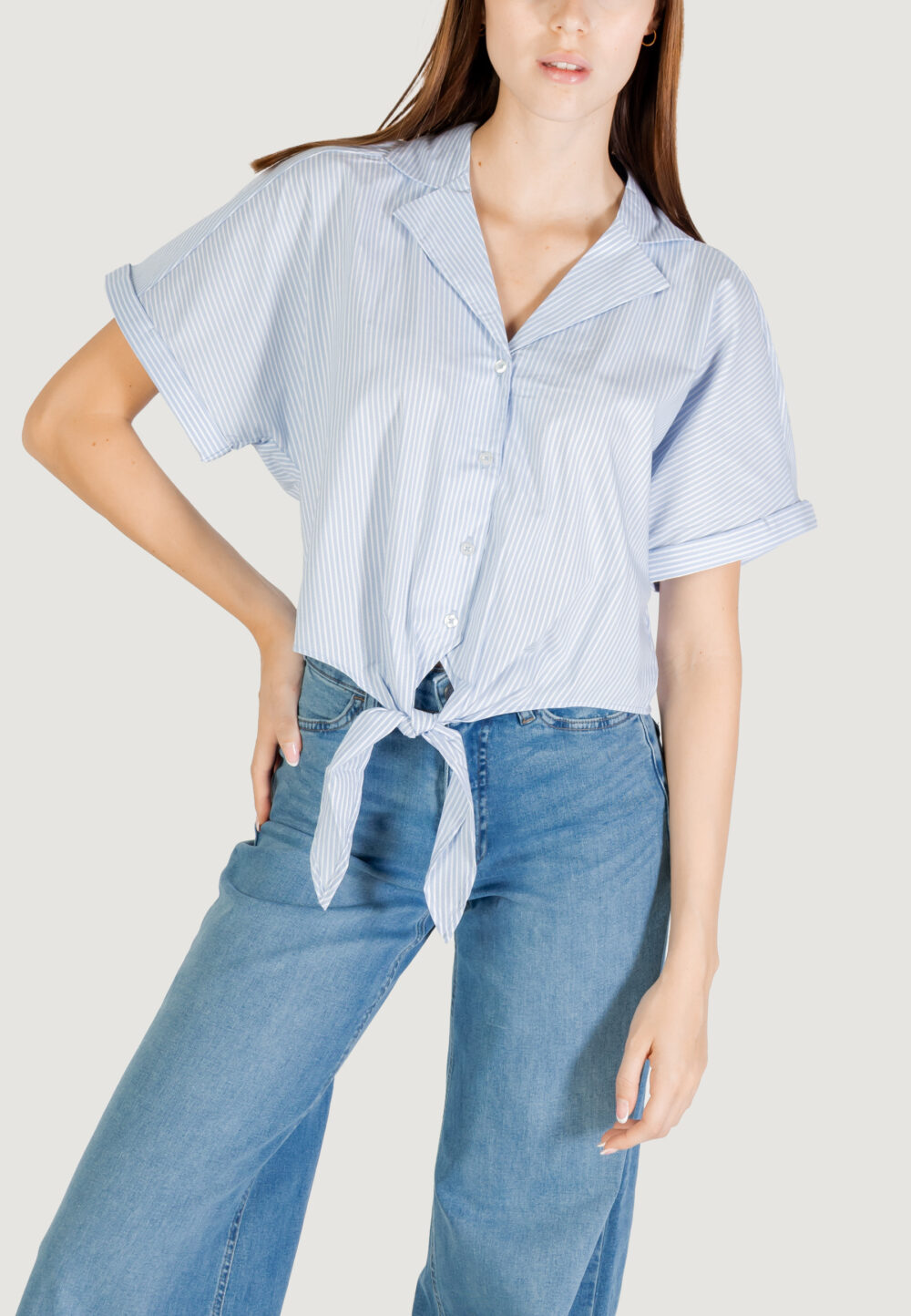 Camicia manica lunga Jacqueline de Yong JDYMIO S/S KNOT SHIRT WVN DIA Celeste - Foto 1
