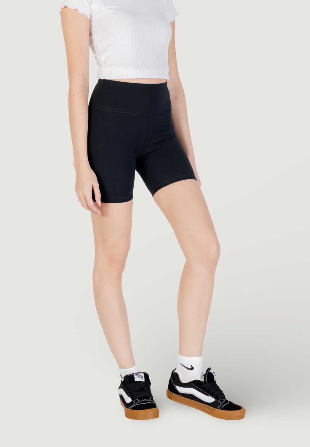 Shorts Converse WORDMARK BIKE SHORT Nero - Foto 3