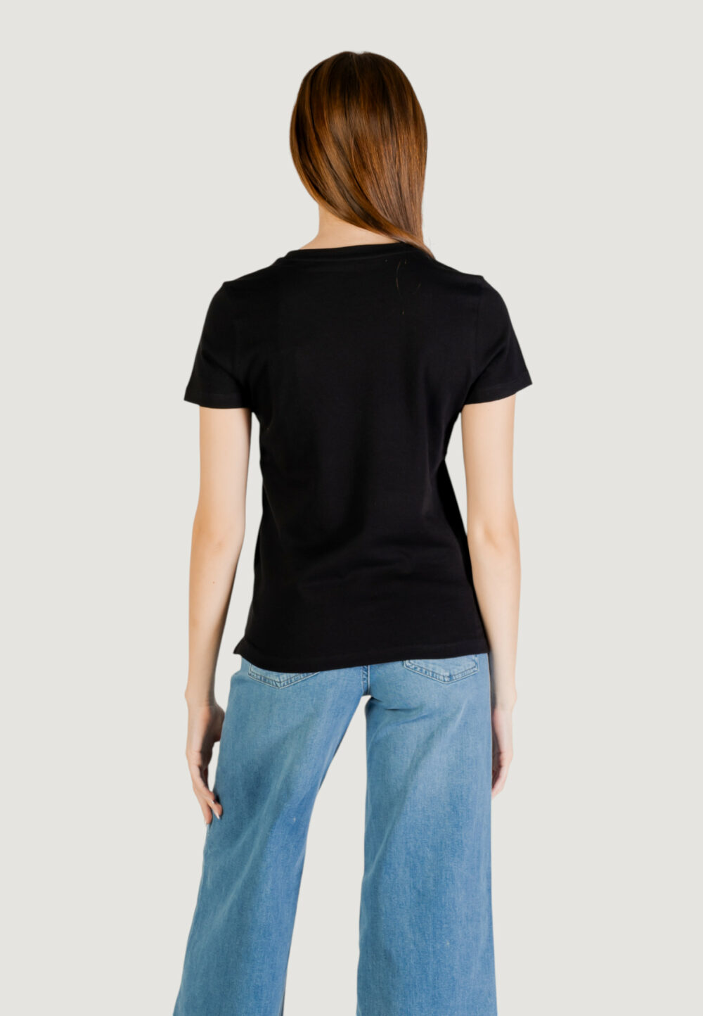 T-shirt Guess SS CN PYTHON LOGO TEE Nero - Foto 5