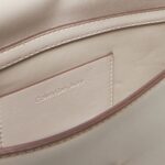 Borsa Calvin Klein SCULPTED FLAP SHOULDER POUCH Latte - Foto 4