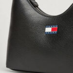 Borsa Tommy Hilfiger TJW MUST SHOULDER BAG Nero - Foto 2