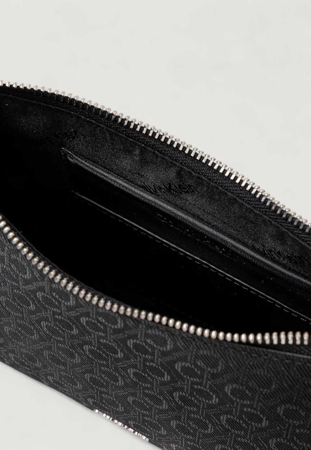 Borsa Calvin Klein CK MST AP CNV LG JQD Nero - Foto 5